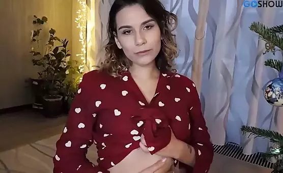 Loving Girlfriend Blows and Sips Cum, Passionate Oral Delight