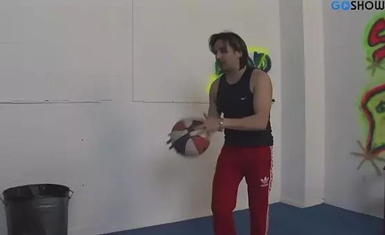 Sexy Girl In White Socks Takes Cock Ride And Lets Him Enjoy Her Delights