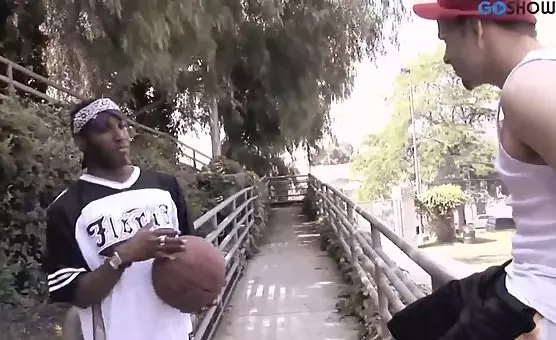 Queer Fellates Him to an Orgasmic Bliss